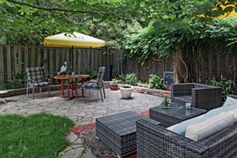 7 Elmwood Avenue backyard with patio furniture