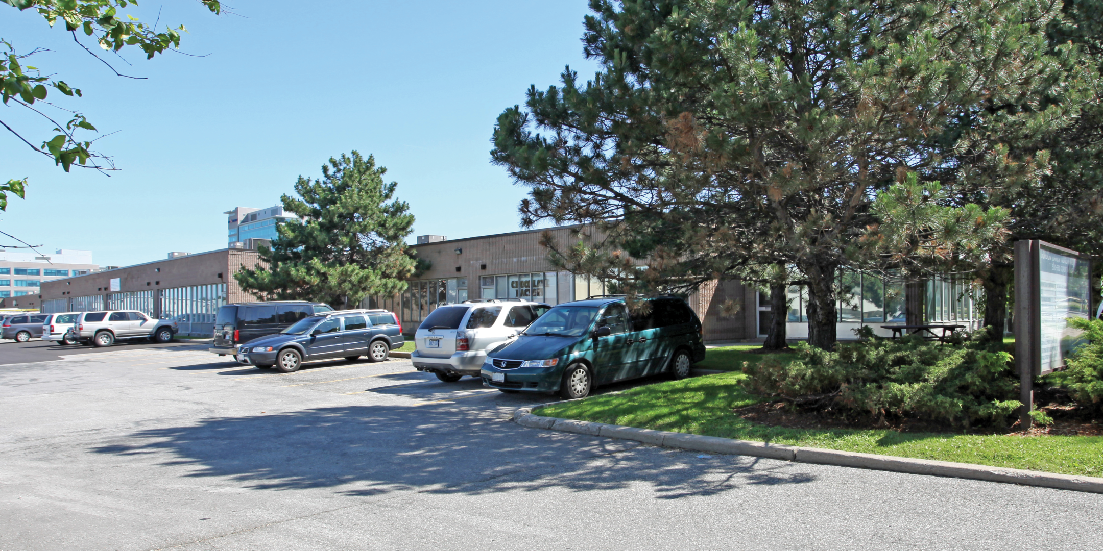 522-524 Gordon Baker Front of Building with ample parking