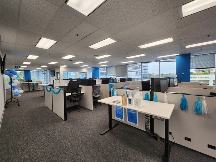 5255 Yonge Street open work space with desks and chairs