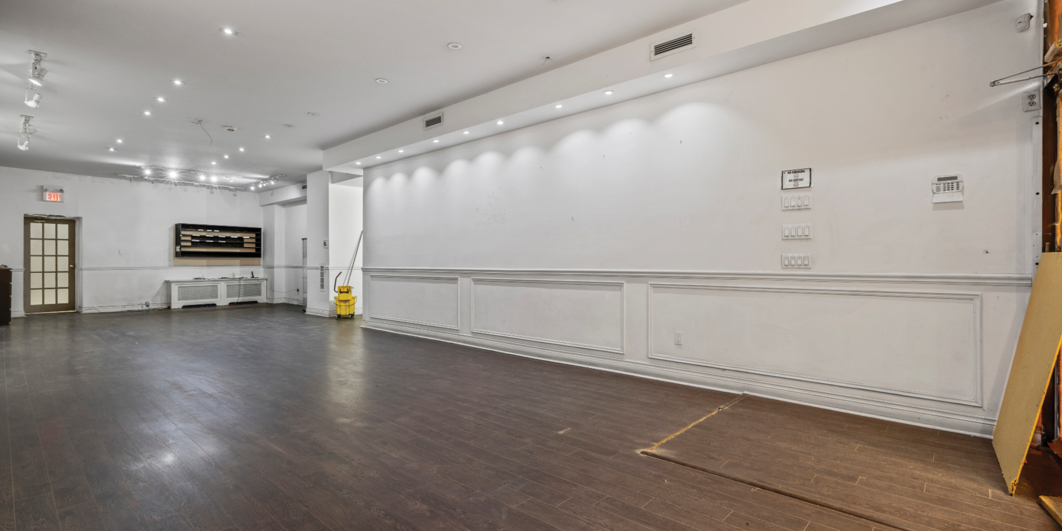 282 Eglinton Avenue West retail space interior showing the vacant space