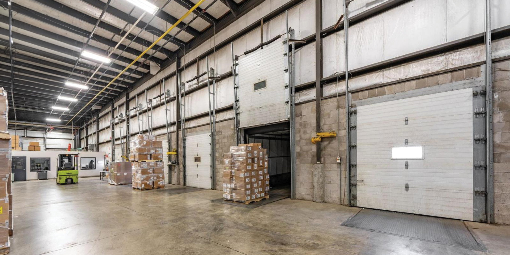 85 Davy Road Interior Warehouse Shipping Doors