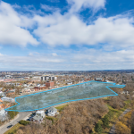 142 Queenston Street aerial view of area